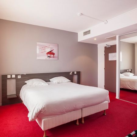 Hotel Le Cousture Toulouse Bagian luar foto