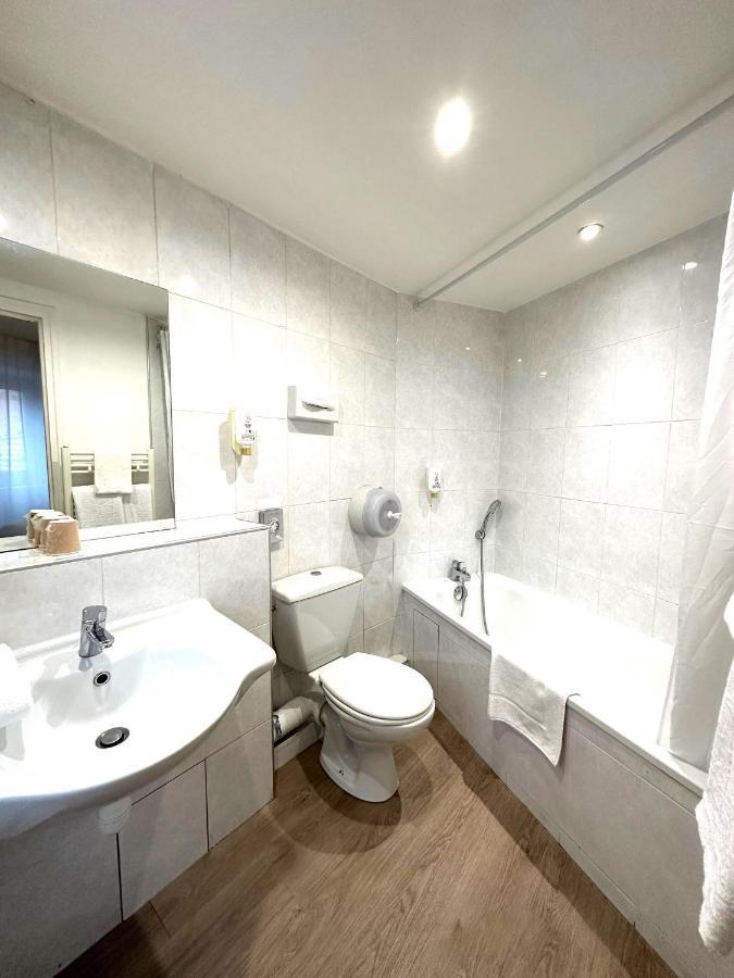 Hotel Le Cousture Toulouse Bagian luar foto
