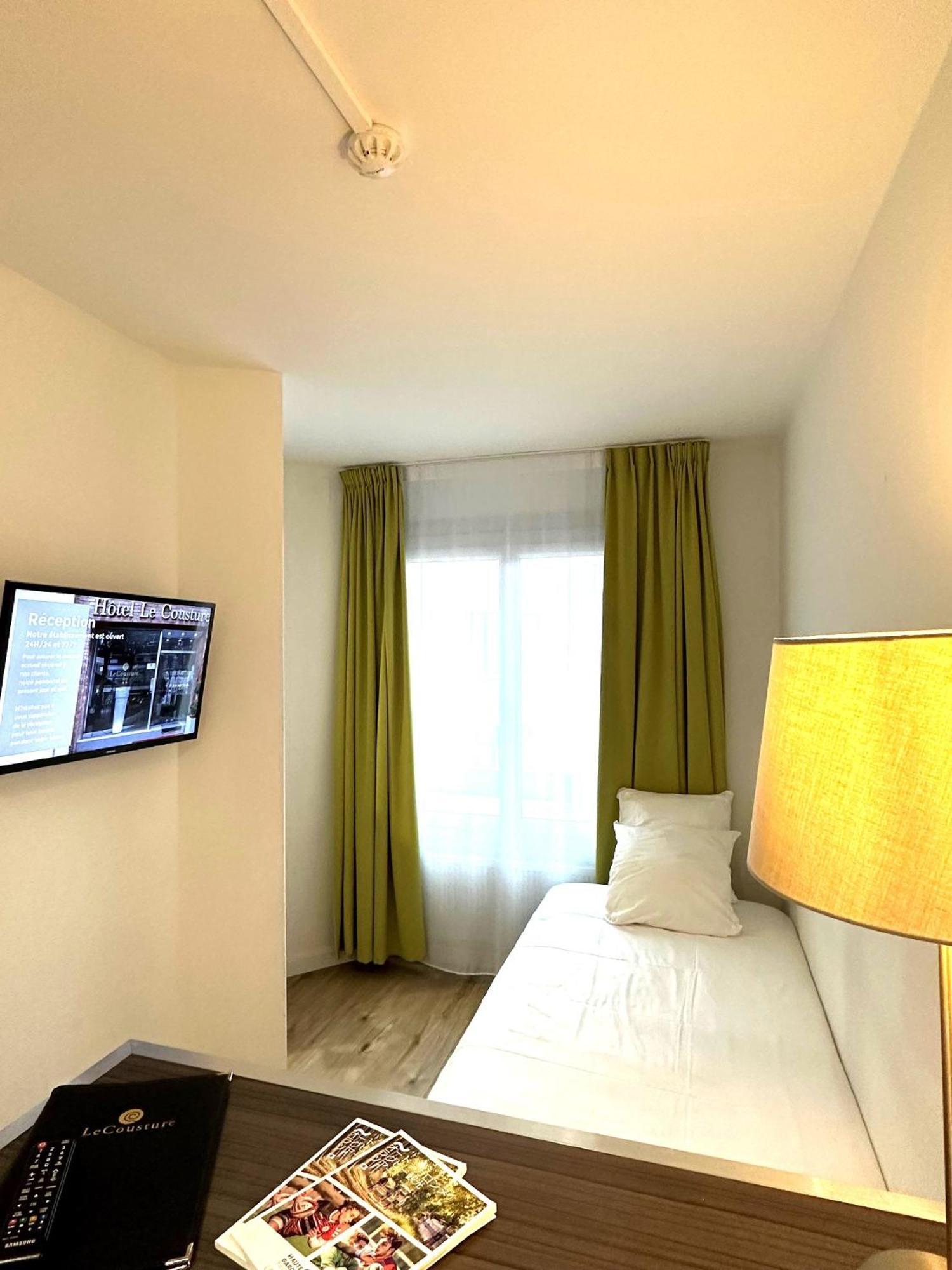 Hotel Le Cousture Toulouse Bagian luar foto